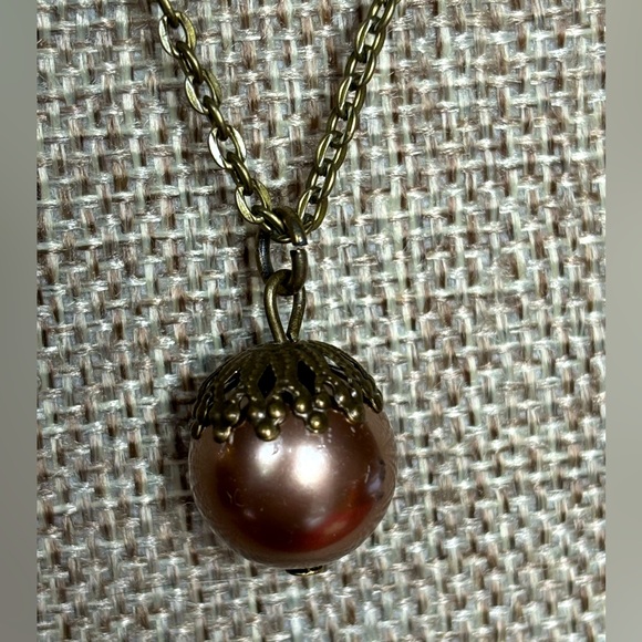 Swarovski Pearl Necklace - NWT - Picture 3 of 8
